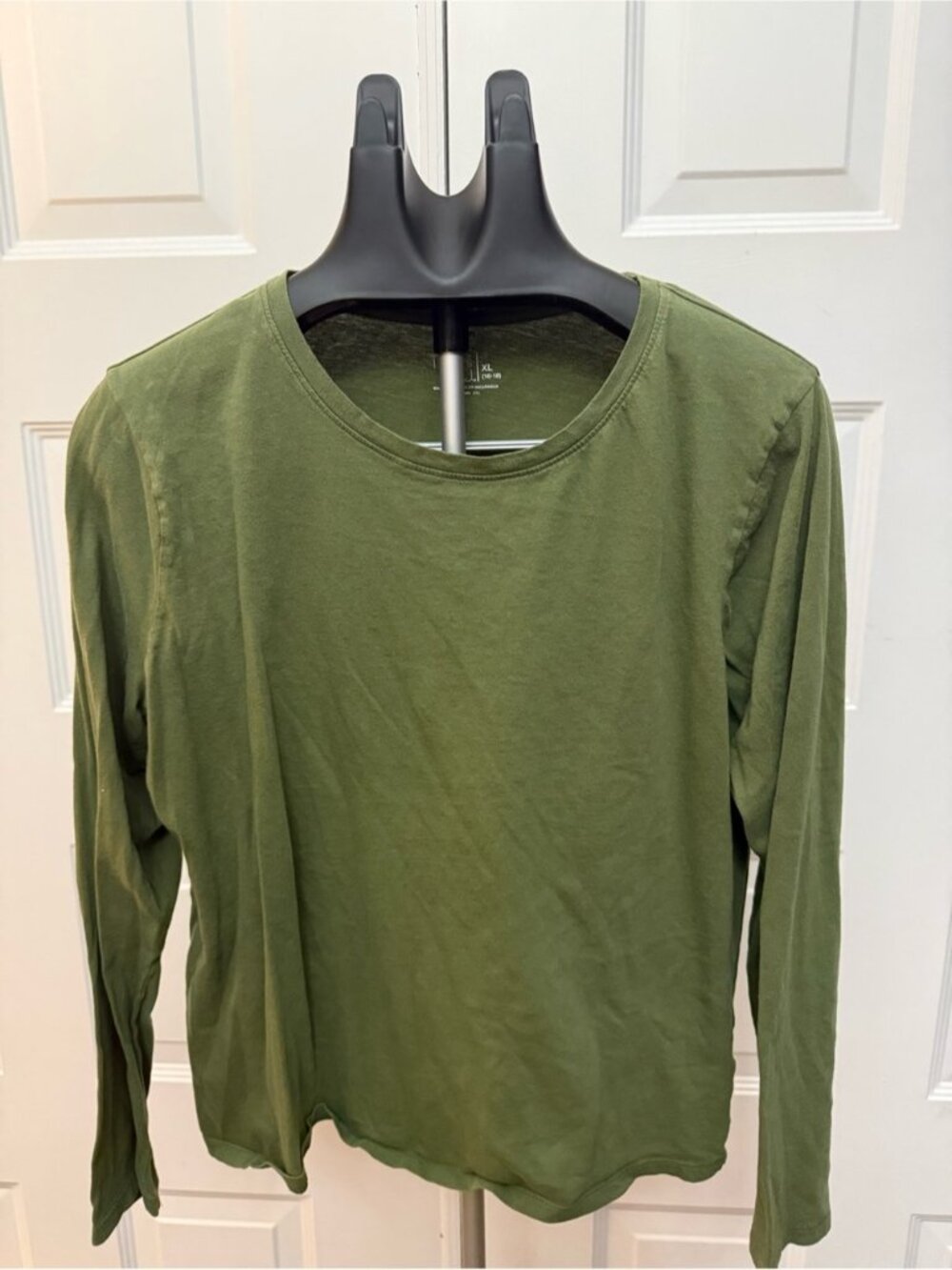 Time and Tru Olive Green Long Sleeve Tee
